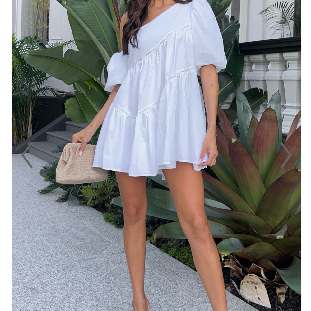 Showpo - Harleen Asymetrical Trim Puff Sleeve Mini Dress in White - Size 4